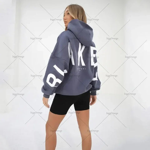 Sweat à Capuche Statement “BLANK” – Hoodie Oversize Unisexe avec Imprimé au Dos et Détails sur les Manches